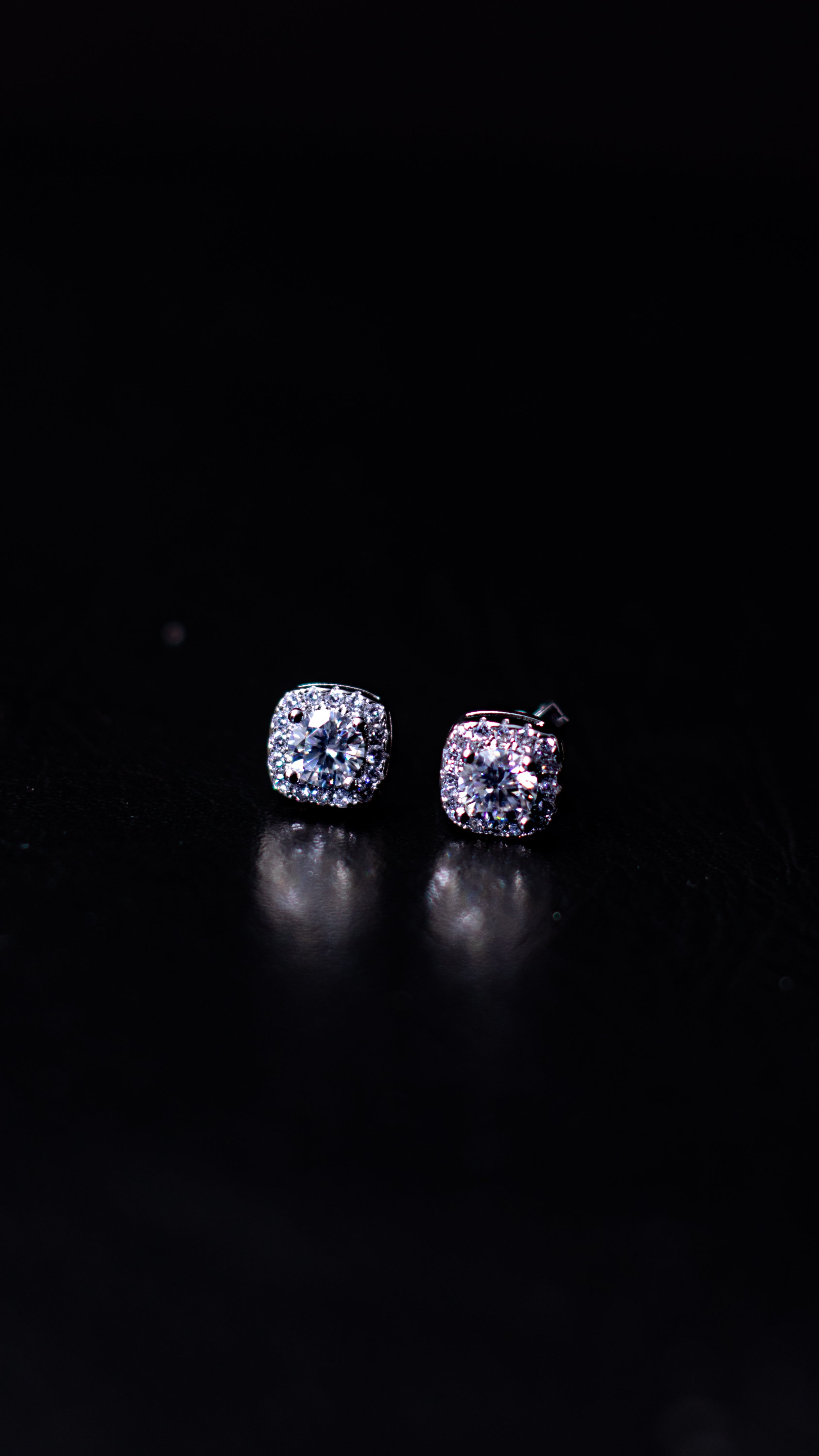 Aros Cushion Halo